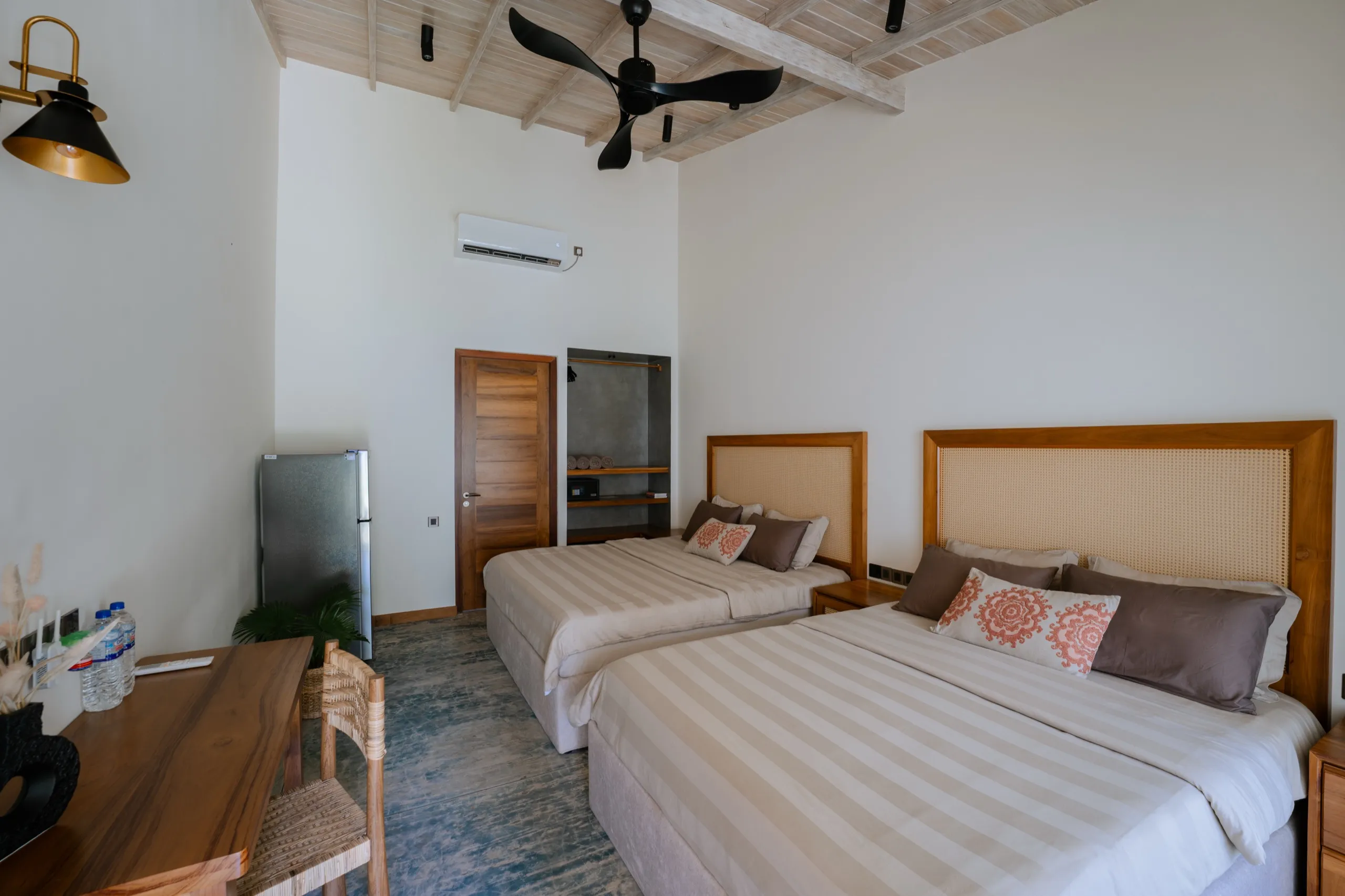 Room 8 — photo 1 of 5